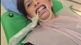 دکتر چرا سوال میپرسی بخدا نمیتونم حرف بزنم!