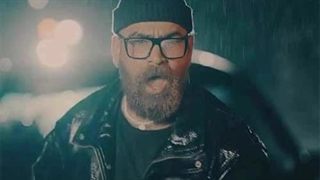 معین زد طرف کی غش کردی رفتی