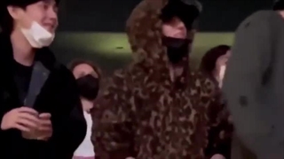 دیروز سالگرد این مومنت قشنگ از تهکوک بود ⁦｡⁠◕⁠‿⁠◕⁠｡⁩