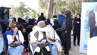 خواننده به همراه نی نوازی در سر مزار /09125729113