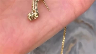 ✨ زیبایی در اوج ظرافت! ✨ طلای سه بعدی