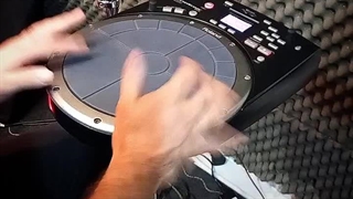 اجرای ریتم بندری با پرکاشن هندسونیگ توسط حسن مهدوی آهنگ حامد پهلان