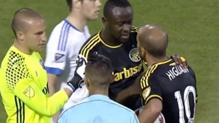 وقتی بازیکنان با هم‌تیمی‌های خودشان دعوا می‌کنند! - قسمت دوم