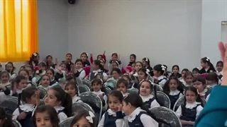 روز دانش آموز در دبستان(دوره اول) روشنگران منطقه 3