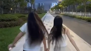 تقدیممم به همه ی خواهراییی نماشامم ، خیلی دوستون دارمم ، بمونین برام ، بوس به لپای قشنگتون ❤