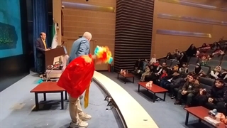 شعبده باز و دلقک کوچولو 09034747593