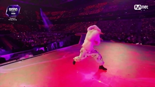 اجرای BAD BOY توسط هانبین و کیوکا