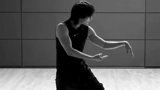 آپدیت اینستاگرام هیونجین با بریک دنس مراسم ماما