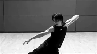 آپدیت اینستاگرام هیونجین با بریک دنس مراسم ماما