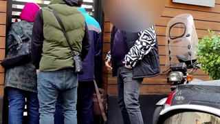 تجمع مسافران خشمگین مقابل دفتر فلایتیو