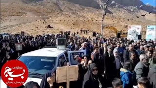 تشییع شهید گمنام دفاع مقدس در تپه نورالشهدای روستای سورک شهرکرد