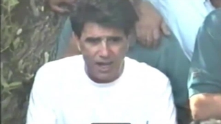 آواز بیات ترک محمدرضا شجریان در بازدید از آثار باستانی تخت سلیمانِ تکاب، بود آیا که در میکده ها بگشایند