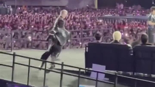 هان موقعی‌که‌اعلام‌شدبرنده‌شدن‌دستشویی‌بود‌واینجا‌میبینین‌چطورییی‌میدوعههه