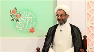 اگر انسان برای این که مجبور نشود خمس مالی را بدهد با آن مال طلا خریده و استفاده کند آیا گناه کرده است؟