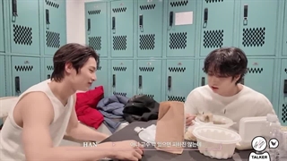 قسمت 74 فصل 5 برنامه SKZ TALKER از STRAY KIDS زیرنویس گذاشته میشه عزیزانم ♡♡ کپ