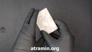 آنباکسینگ عطر گرلن مون گرلن ادو پرفیوم در عطرآمین