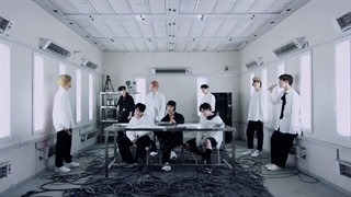 Stray Kids "M.I.A." Performance Video