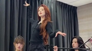 اگه همچنین عروسکی باشه واقعا میخرمششش