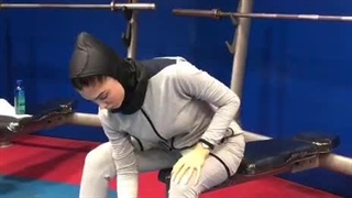 ۵. جلو بازو دمبل تمرکزی