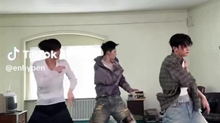 تیکتاک فوق جذاب Knife جی ، جونگوون و نیکی انهایپن ♡~♡