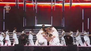 اجرای استری کیدز در  golden disc awards آهنگ های Do it (turbo vr),Divine,Ceremony(karma vr)