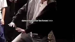 داره رقص اهنگdo it رو یاد میدهه