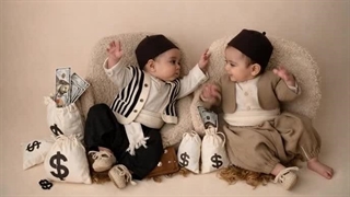 بک دراپ عکاسی نوزاد