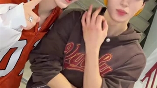 تیک تاک جونسو و شین‌لونگ و یه مکنه قندی اون پشتا^^