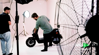 تیزر موتور در استودیو وایت روم چکاوا-09001024808