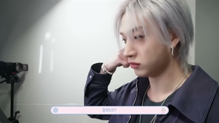 پشت صحنه عکس برداری STRAY KIDS برای فن‌میتینگ STAY In Our Little House با زیرنویس فارسی انلاین♡♡