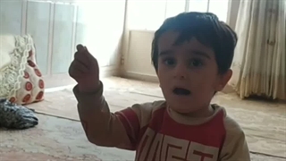 شعار مرگ بر آمریکا و اسرائیل از زبان کودک ۲ ساله خرم آباد
