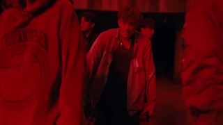 Stray Kids "Hellevator" M/V