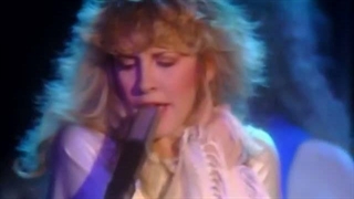 Stevie Nicks - Edge of Seventeen (Official Music Video)