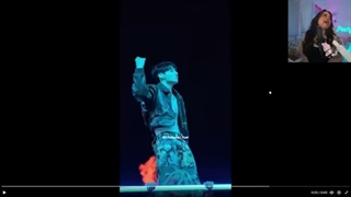 scrolling through BTS Twitter for TAMPA D1 concert clips PT.2