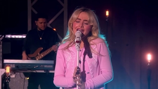 اجرای please please please از سابرینا کارپنتر در Live lounge