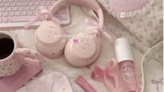 بنظرتون پشت صحنه sugar honey ice tea رو زیرنویس بزارم؟؟یا پشت صحنه ی ضبطش؛اگه بتونم گیر بیارم-_-